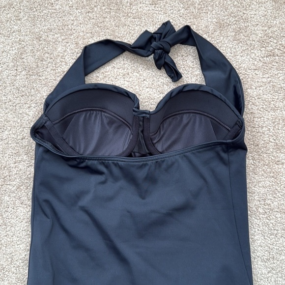 NWOT Lands' End Black Wash Scuba Texture Halter Tie One Piece Swimsuit Size 8 - Picture 4 of 7